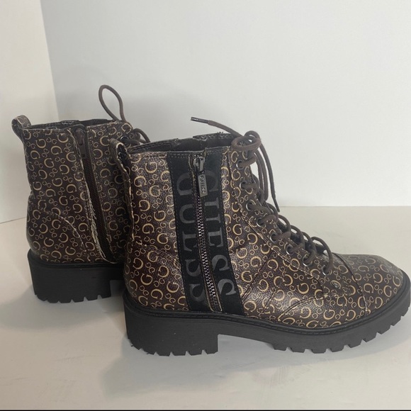 Guess Lace Up boots. Guess Los Angeles Womens Lace Up
Combat Boots - Picture 1 of 9